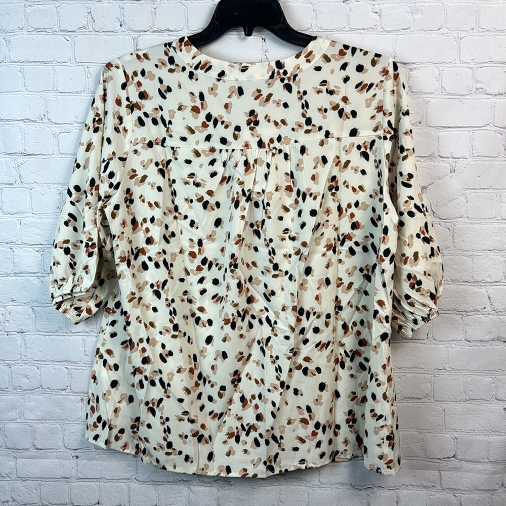 BloomChic Cream and Black Printed Balloon Sleeve V Neck Top Size Large - Picture 7 of 7